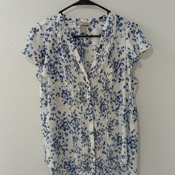 H&M Tops - H&M  see through sleeveless Blouse Size 10